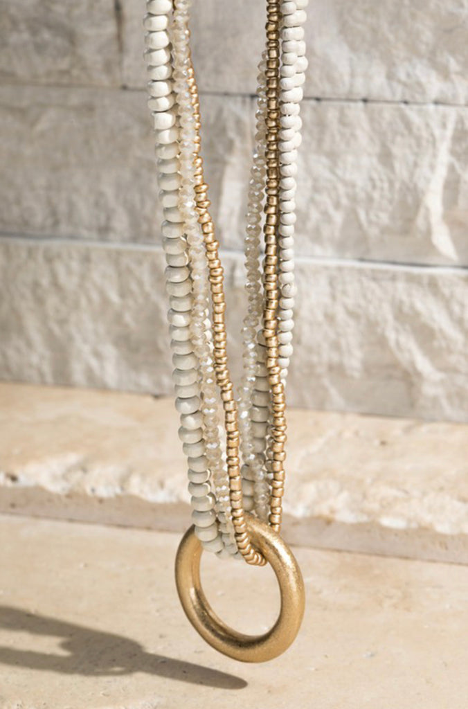 Multi layered short chain necklace (grey or ivory)