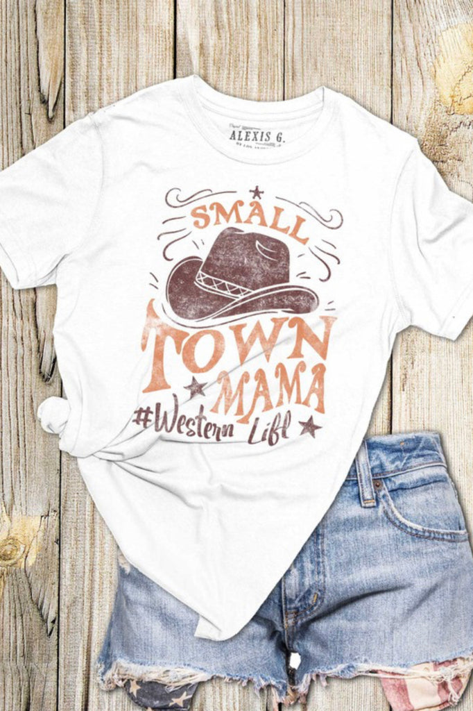 Small town mama graphic tee
