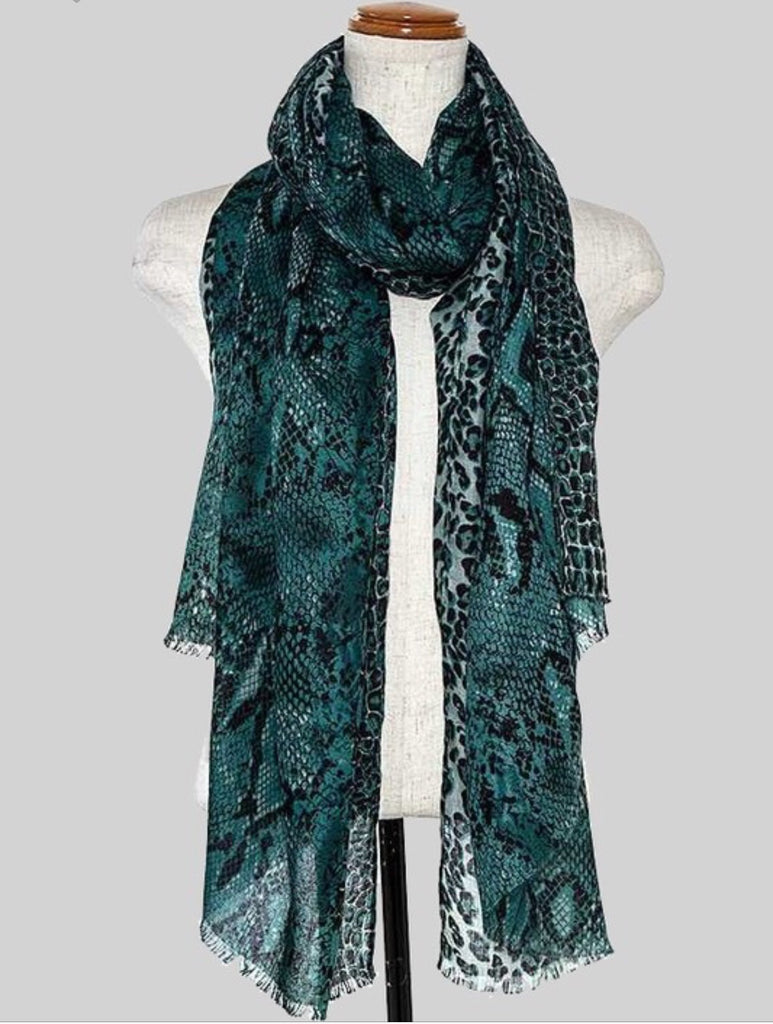 Reptile pattern oblong fringe trim scarf-green