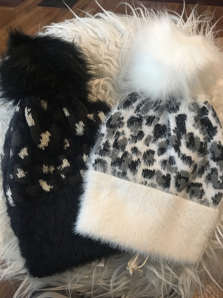 Leopard pattern rib knit beanie with fluffy faux fur pom pom (white or black)